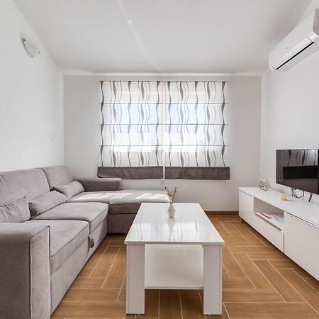 Apartmani Pocrnic Пакоштане Экстерьер фото